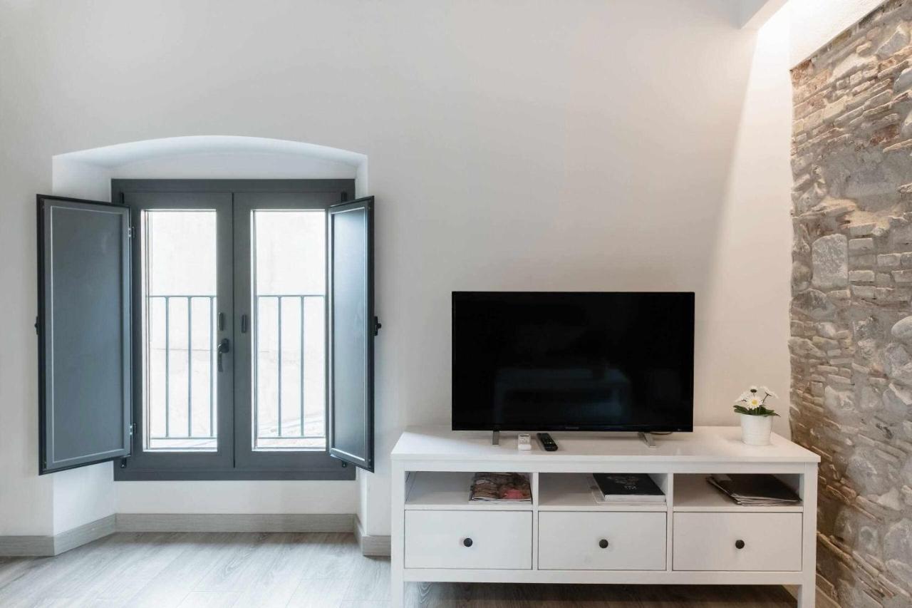 Revitalized Apartment In Historical Building Gérone Extérieur photo